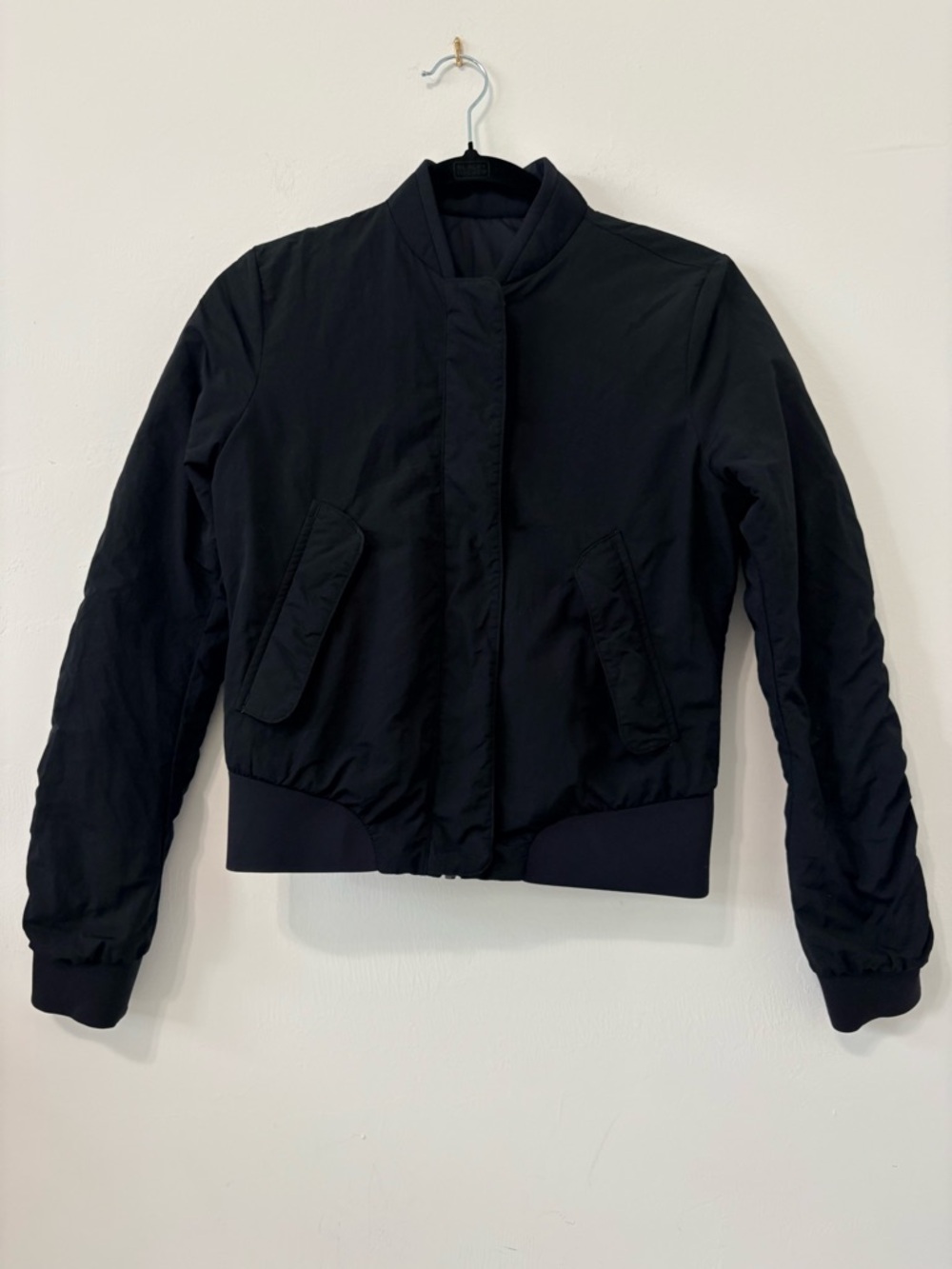 Lululemon Warm Two Ways Bomber Sz 2 Black Quilted Reversible EUC - Picture 10 of 16
